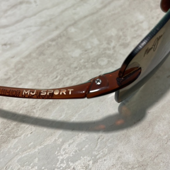 MJ Sport Maui Jim Polarized Frameless Sunglasses. - Picture 2 of 8